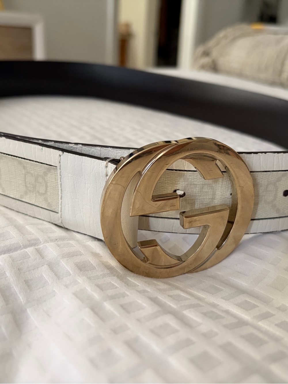 Gucci White Leather Belt with Gold Double G Buckle